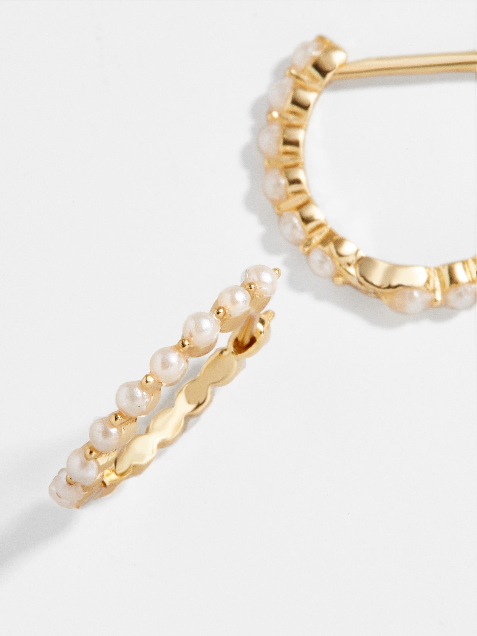 Premium Inez 18K Gold Hoop Earrings with Pearls