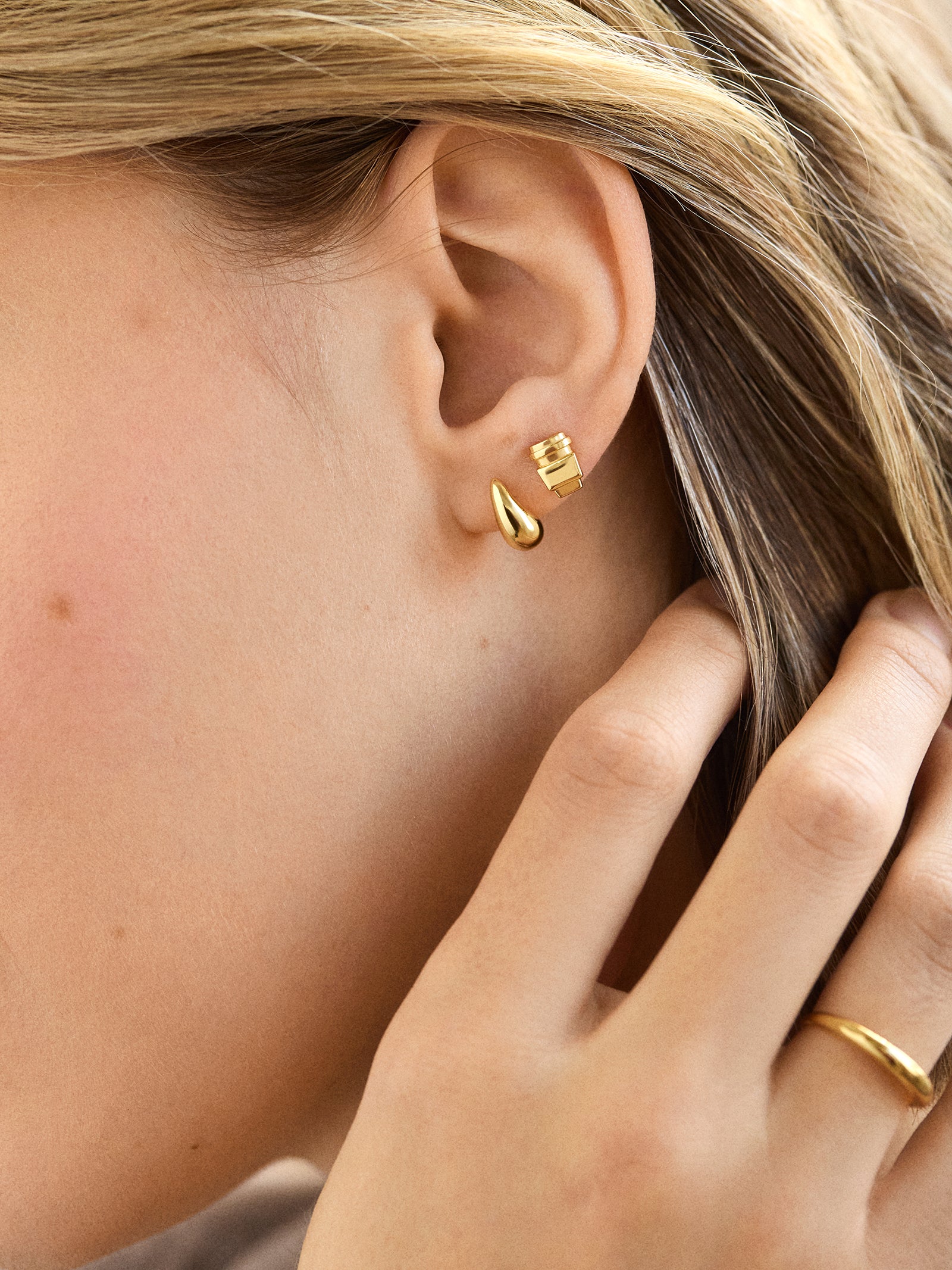 Premium 18K Gold Coffee Cup Stud Earrings - Ultimate Style Upgrade