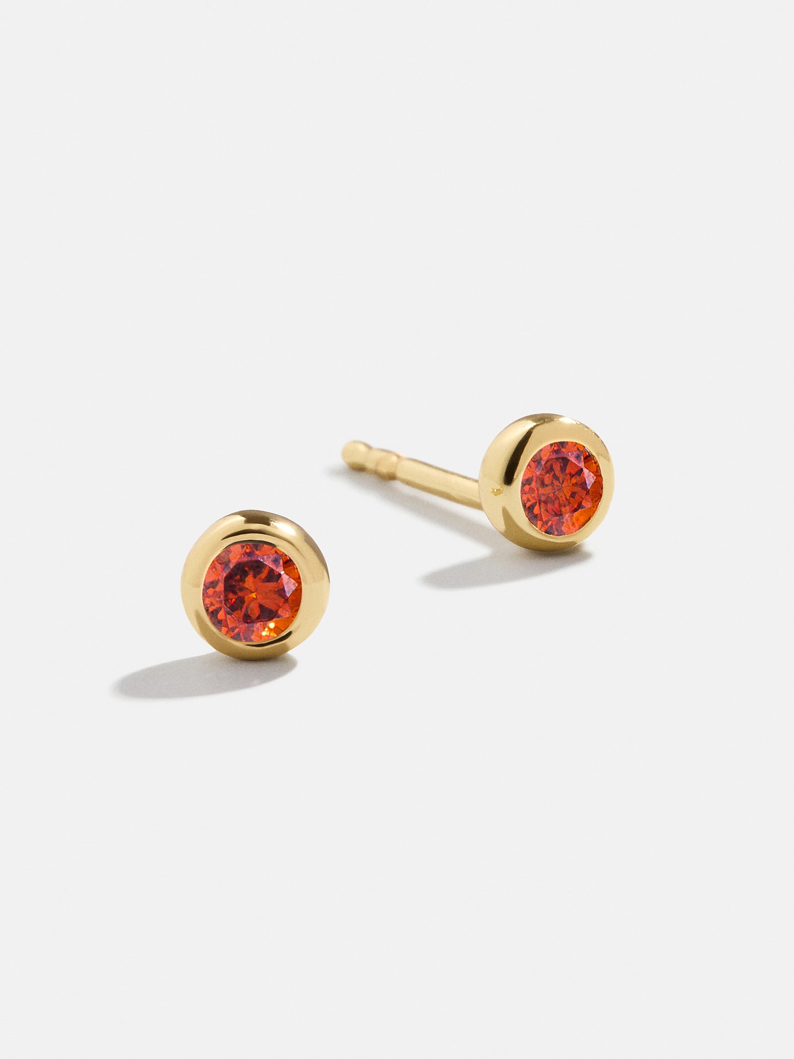 Premium 18K Gold Garnet Birthstone Stud Earrings - Elegant & Personal