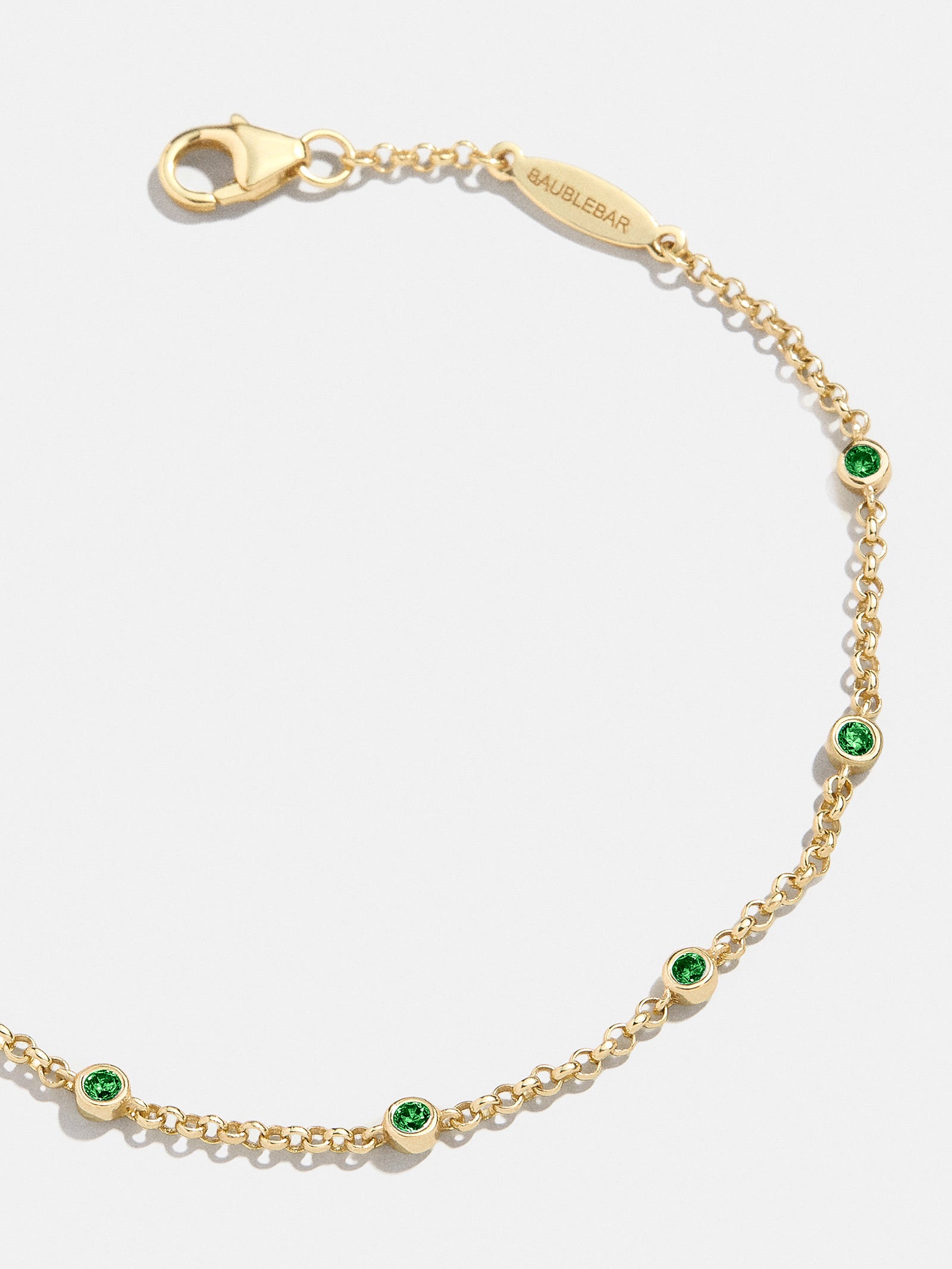 Premium Yasmine 18K Gold Emerald Birthstone Bracelet - Timeless Elegance