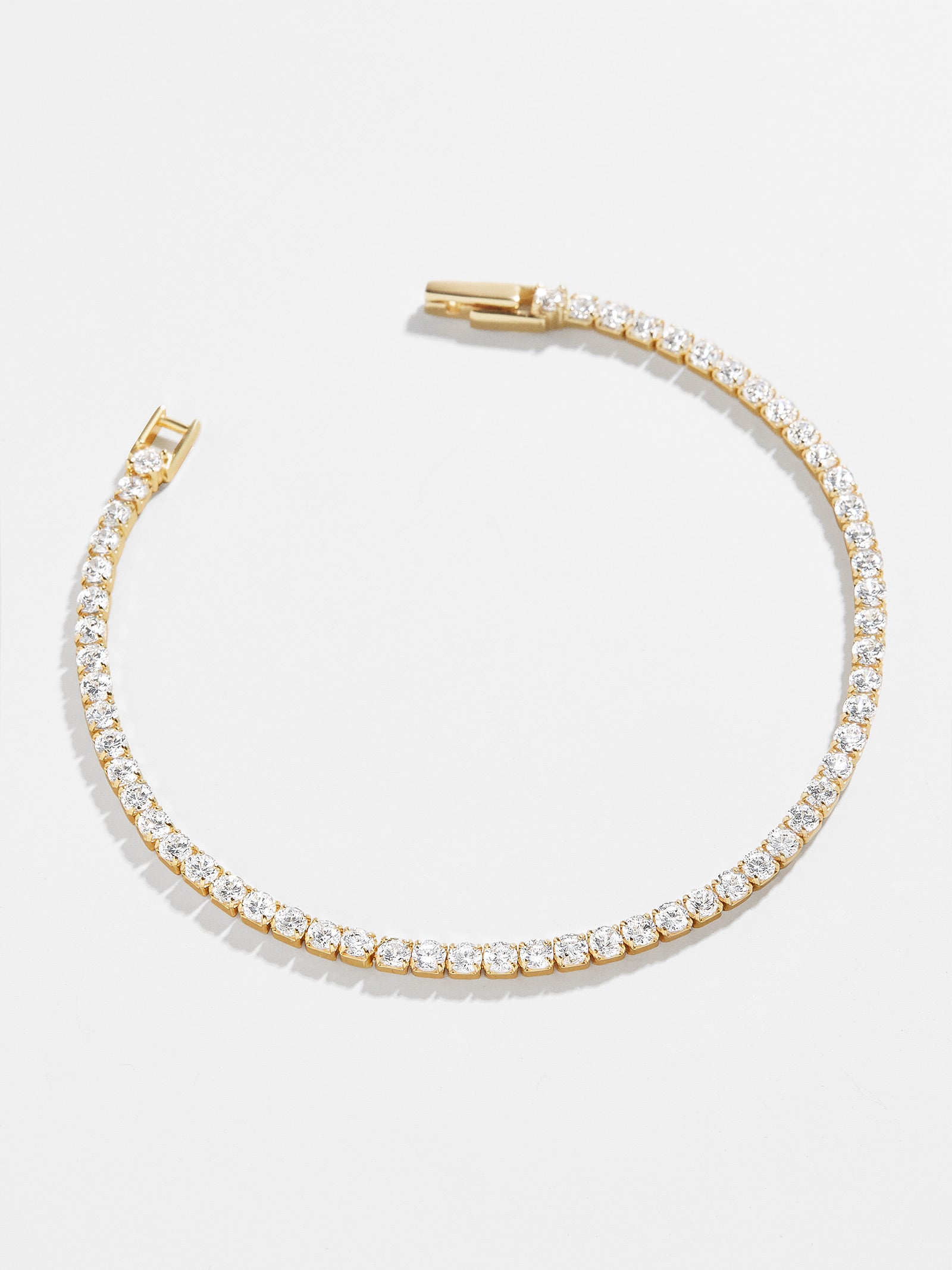 Premium Bennett 18K Gold Tennis Bracelet - Ultimate Elegance