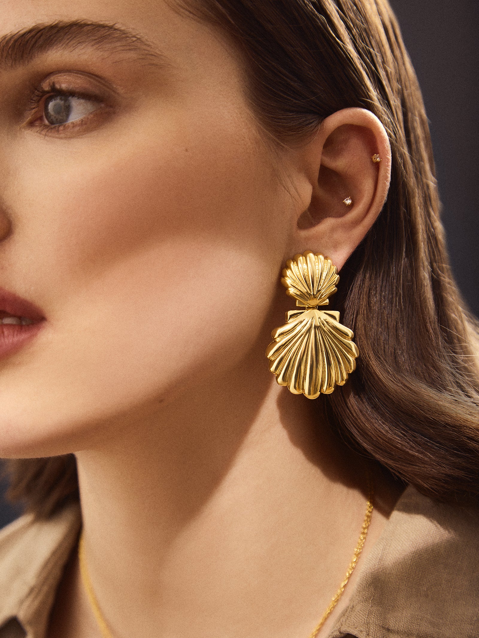 Premium Gold Shell Statement Earrings - Tropical Style