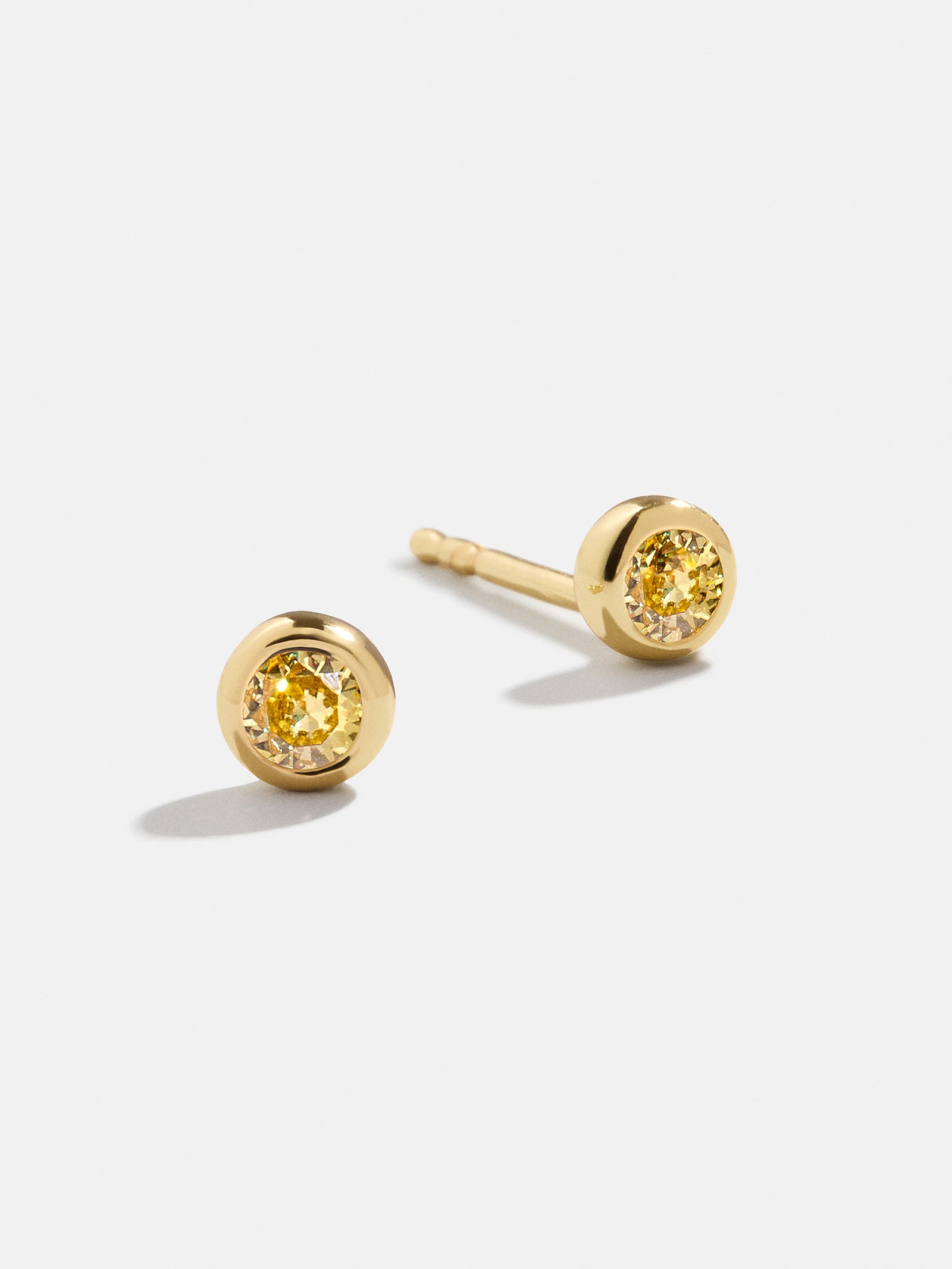 Premium 18K Gold Birthstone Stud Earrings - Ultimate Personalization