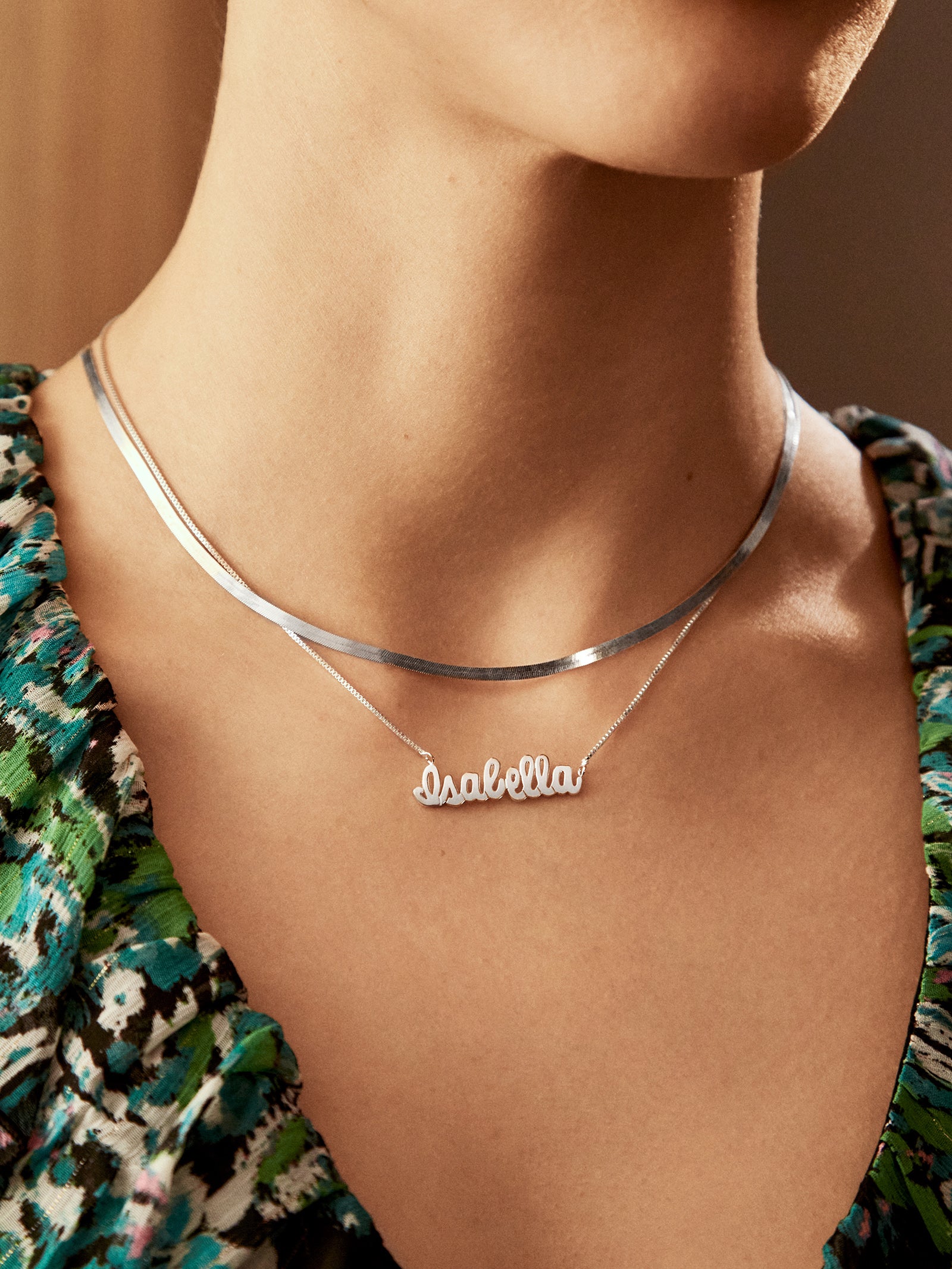 Premium Sterling Silver Custom Nameplate Necklace - Personalized Elegance