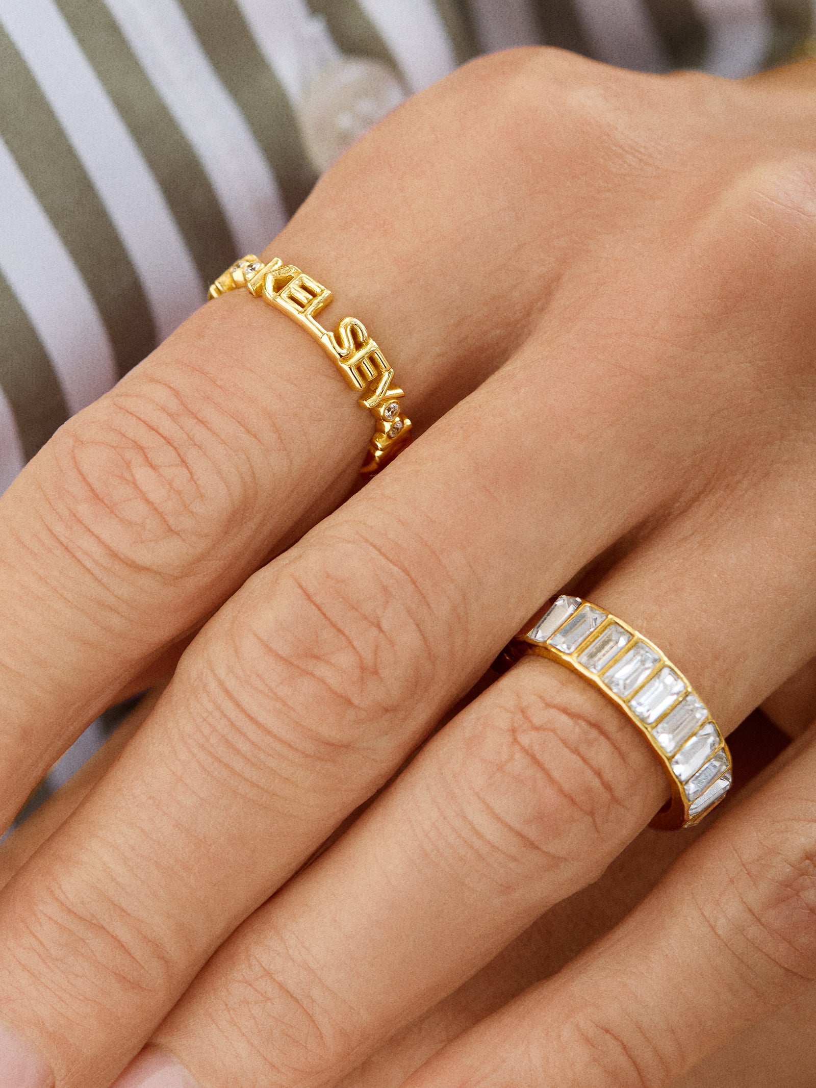 Premium 18K Gold Custom Nameplate Ring - Ultimate Personalization with Pavé Cubic Zirconia