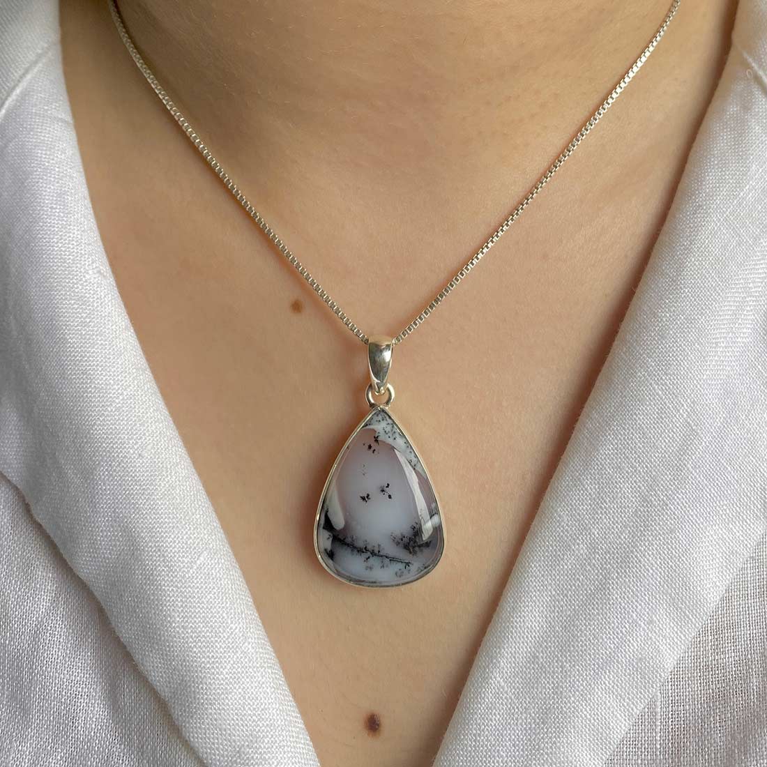 Premium Dendritic Agate Silver Pendant - Ultimate Elegance