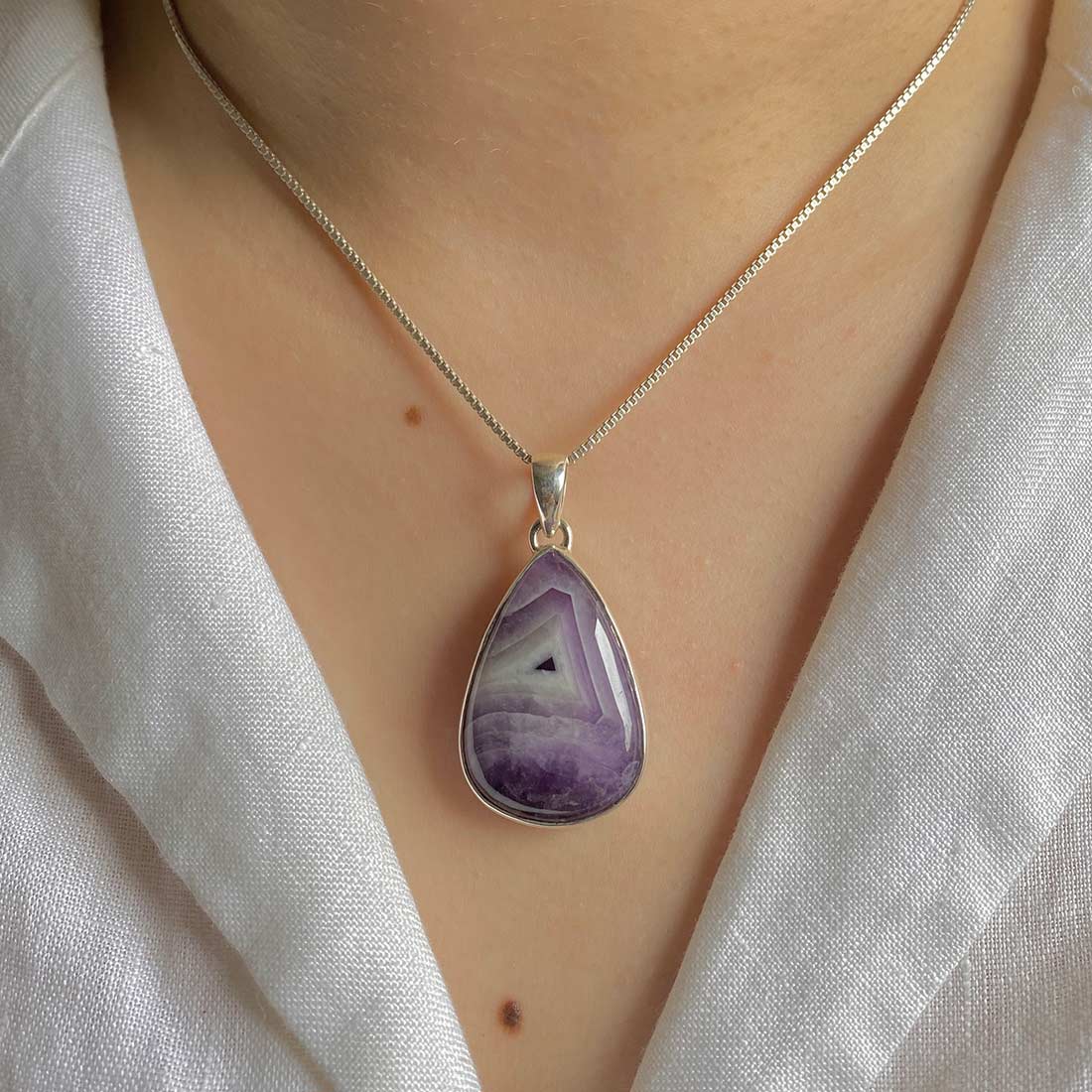 Premium Amethyst Lace Agate Pendant - Elegant Statement Jewelry