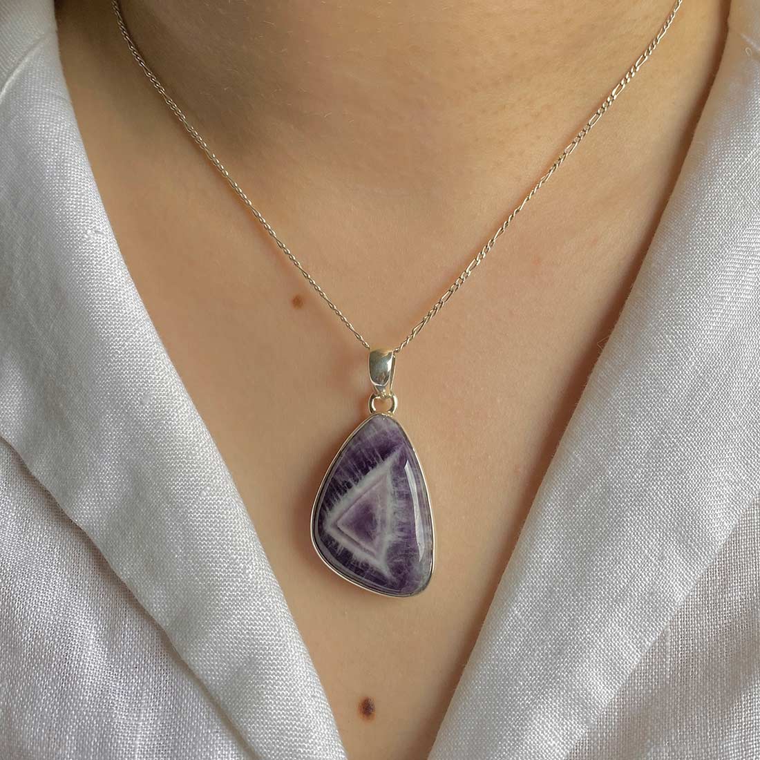 Premium Amethyst Lace Agate Pendant - Ultimate Elegance