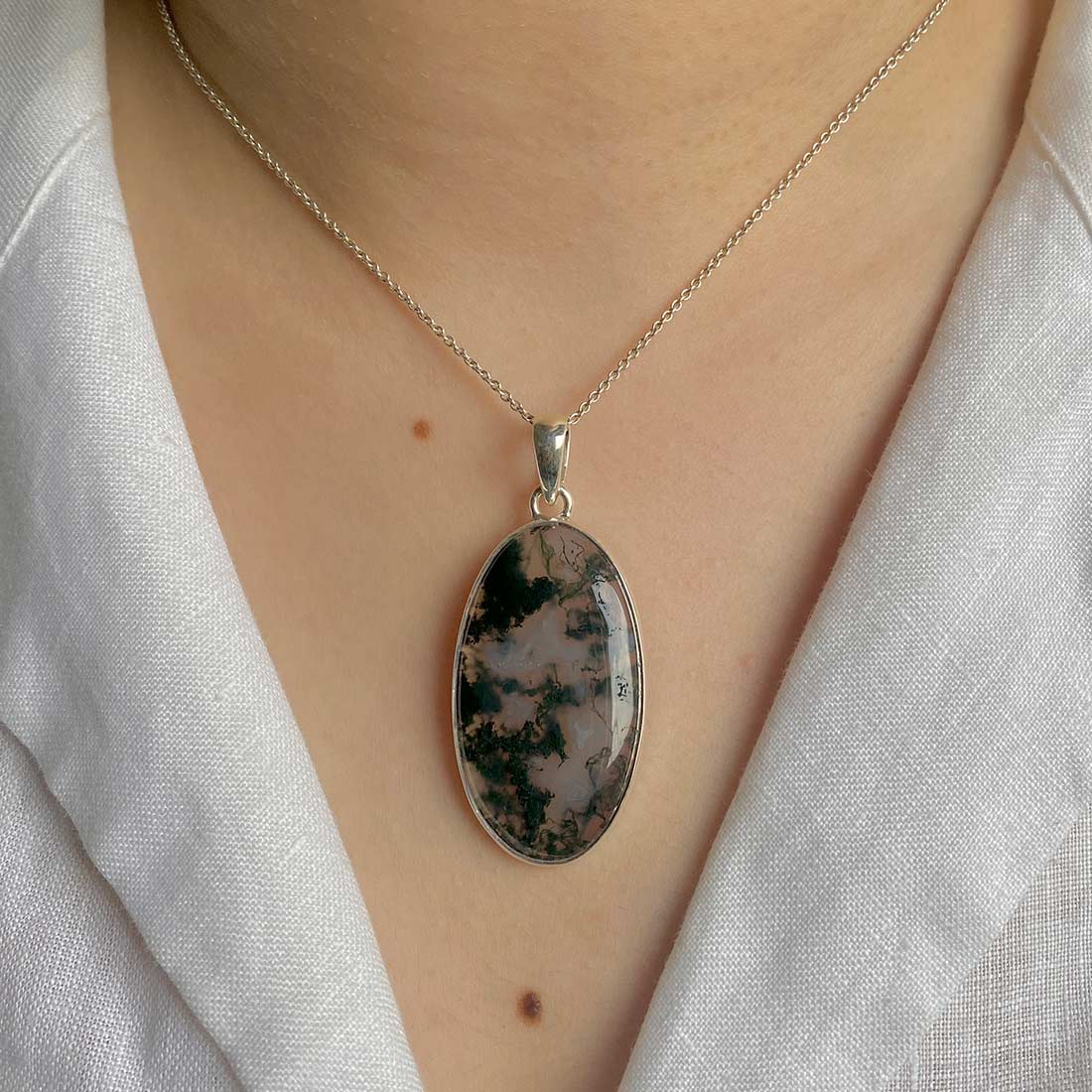 Premium Moss Agate Pendant - Ultimate Nature-Inspired Elegance