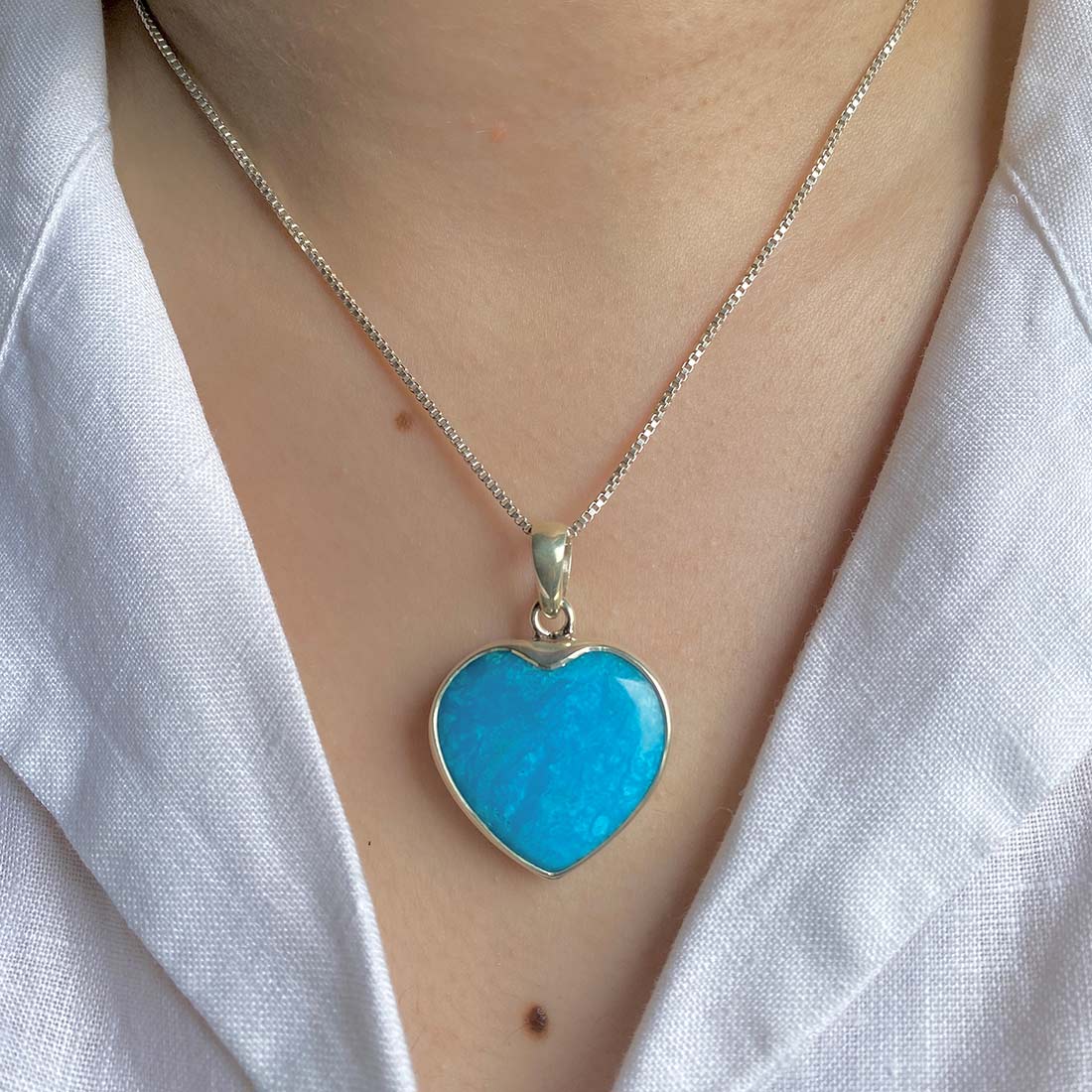 Premium Turquoise Heart Pendant - Ultimate Elegance