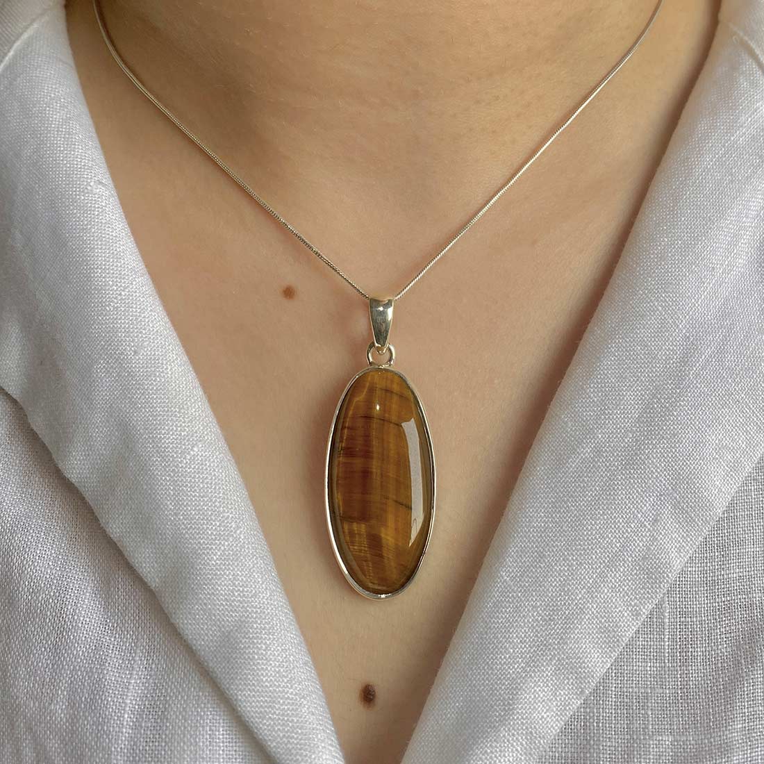 Premium Tiger Eye Pendant - Elegant 925 Sterling Silver Jewelry