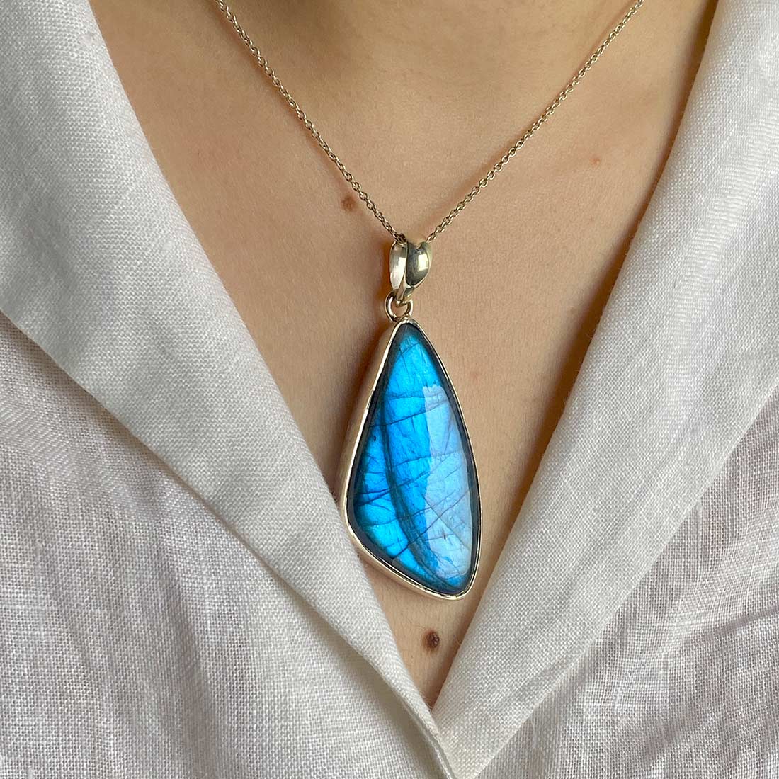 Premium Labradorite Transformation Pendant - LBD-P-14