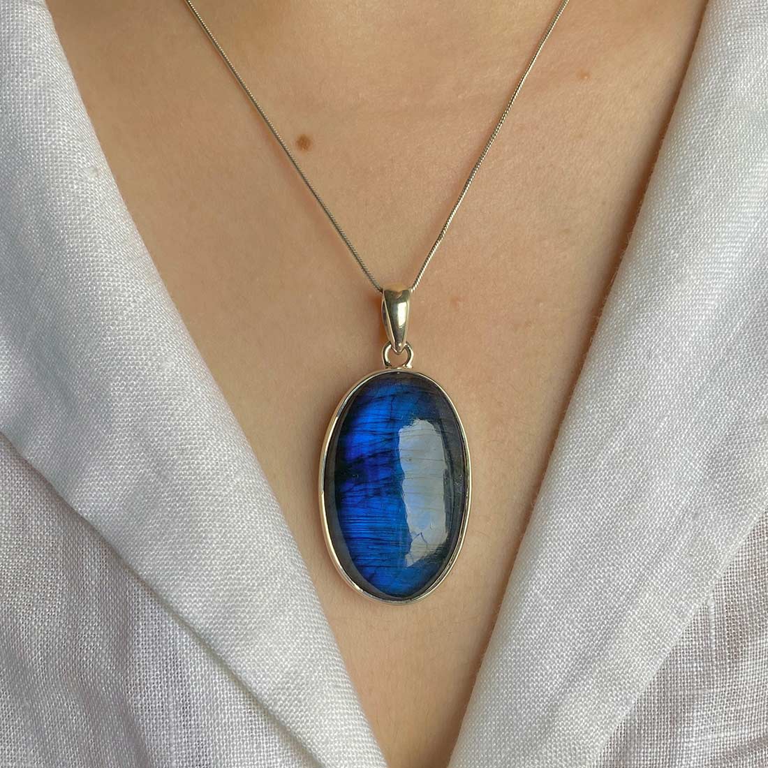 Premium Labradorite Transformation Pendant - Sagacia Jewelry (LBD-P-12)