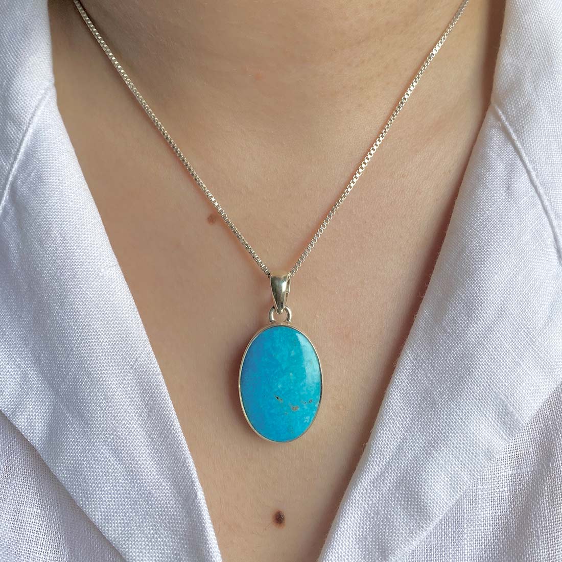 Premium Turquoise Statement Pendant - Elegant Silver Jewelry