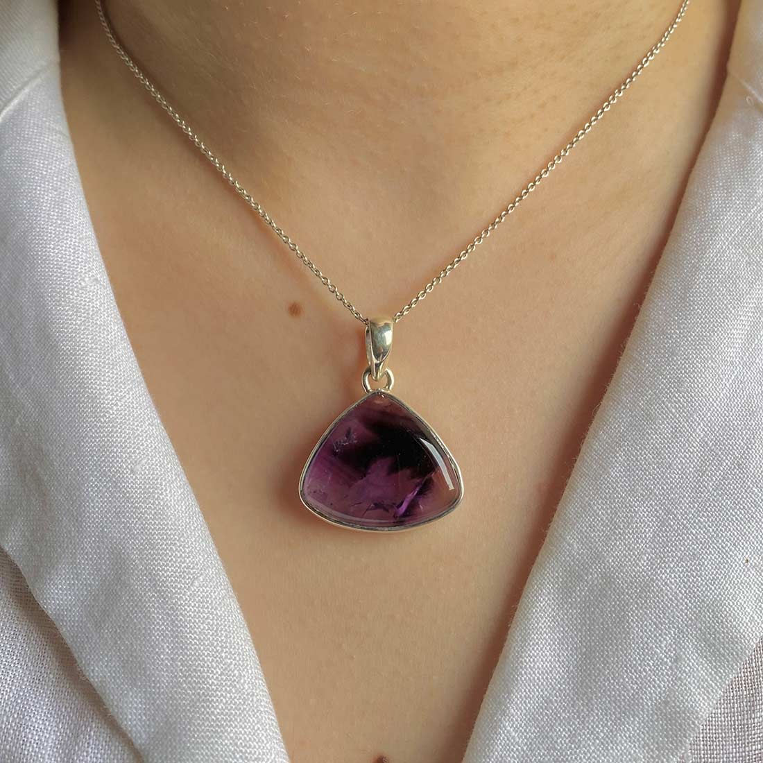 Premium Star Amethyst Pendant - Elegant Healing Jewelry