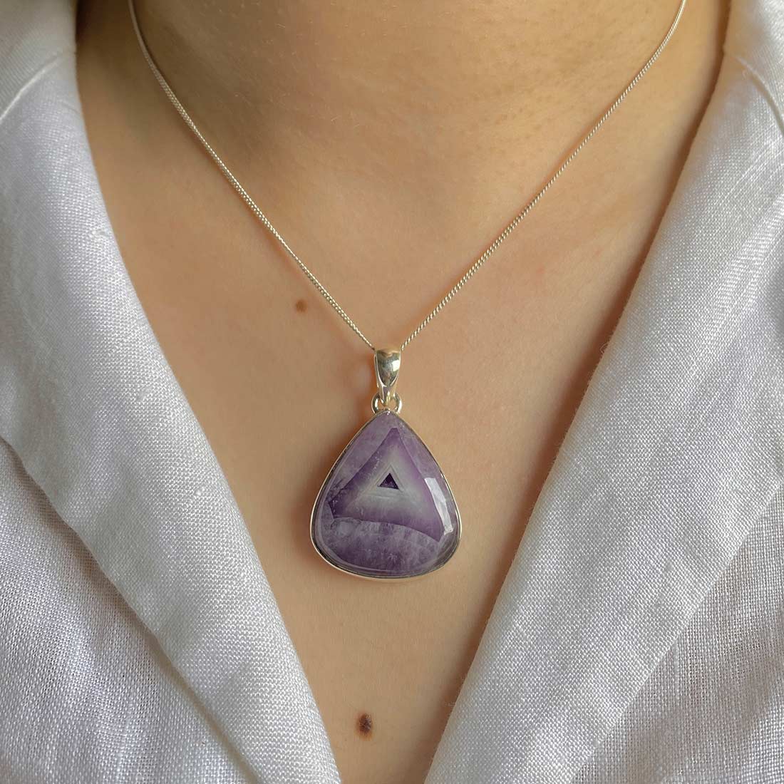 Premium Amethyst Lace Agate Pendant - Elegant Statement Jewelry