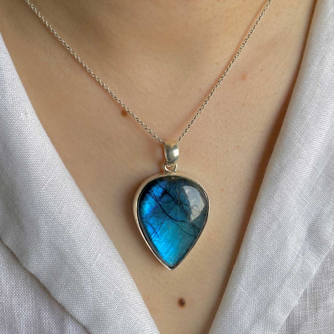 Premium Labradorite Transformation Pendant - Sterling Silver (LBD-P-5)