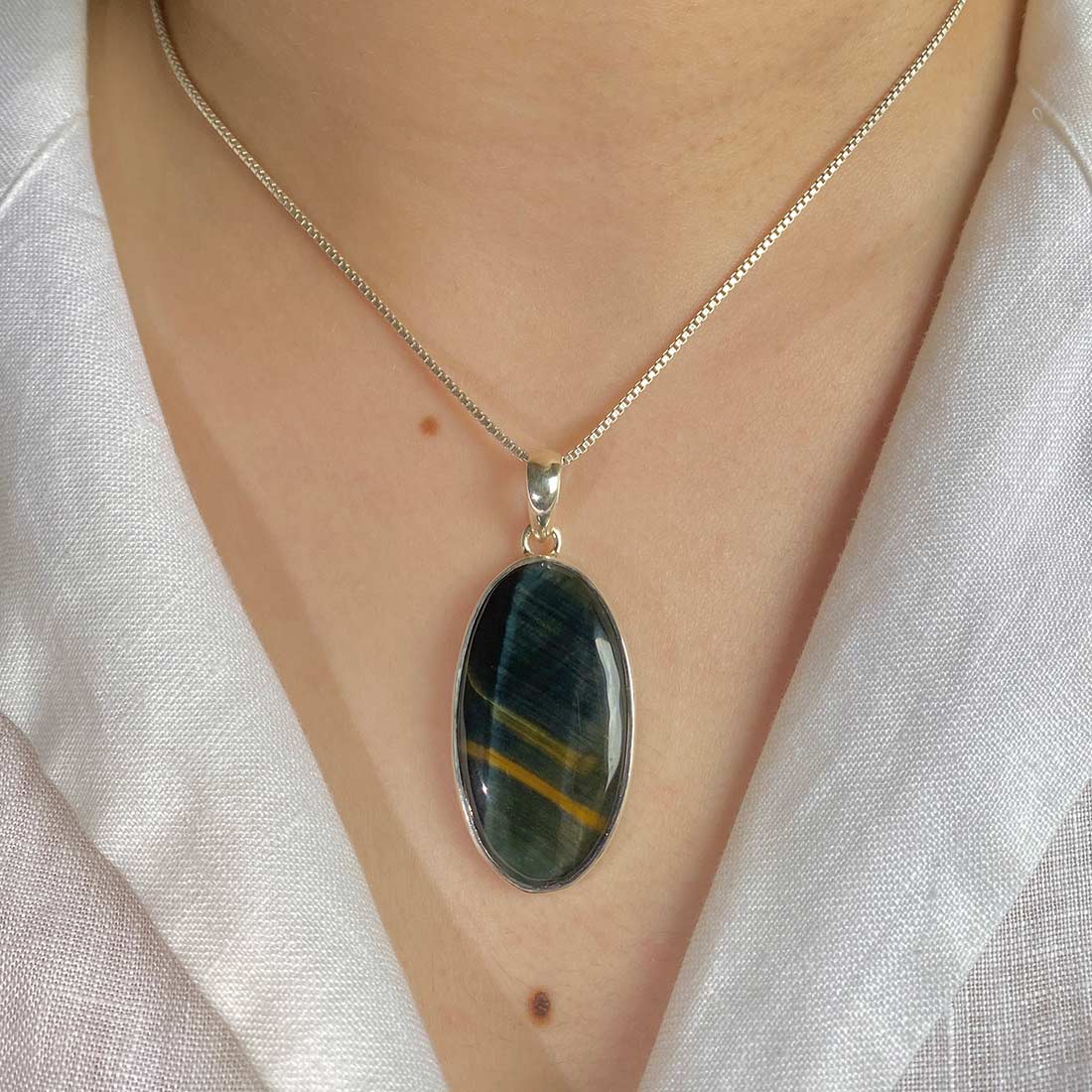 Premium Blue Tiger Eye Pendant - Ultimate Style & Confidence