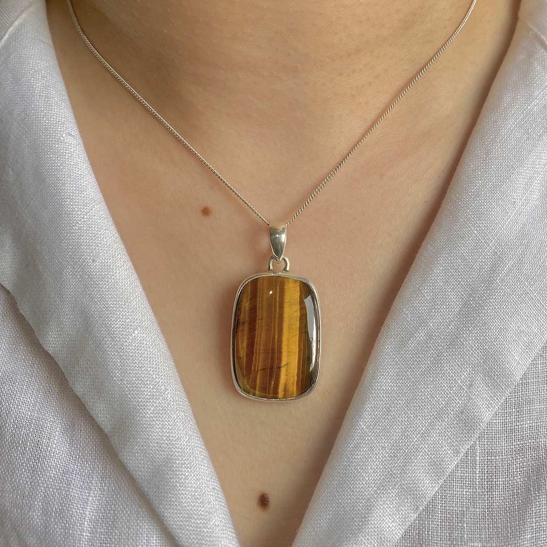 Premium Tiger Eye Pendant - Elegant 925 Sterling Silver Jewelry