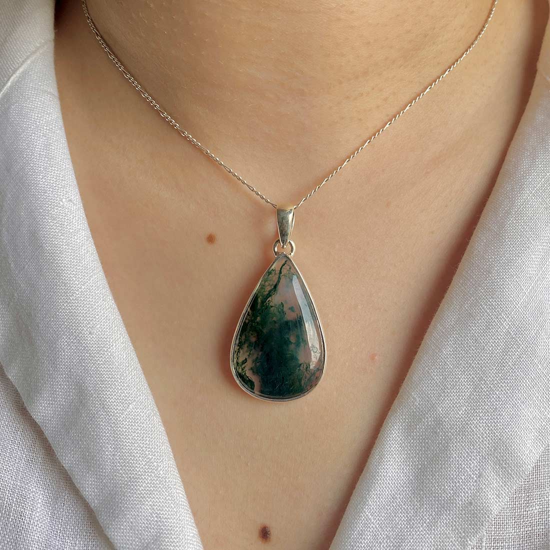 Premium Moss Agate Pendant - Nature's Elegance (MOA-P-1)