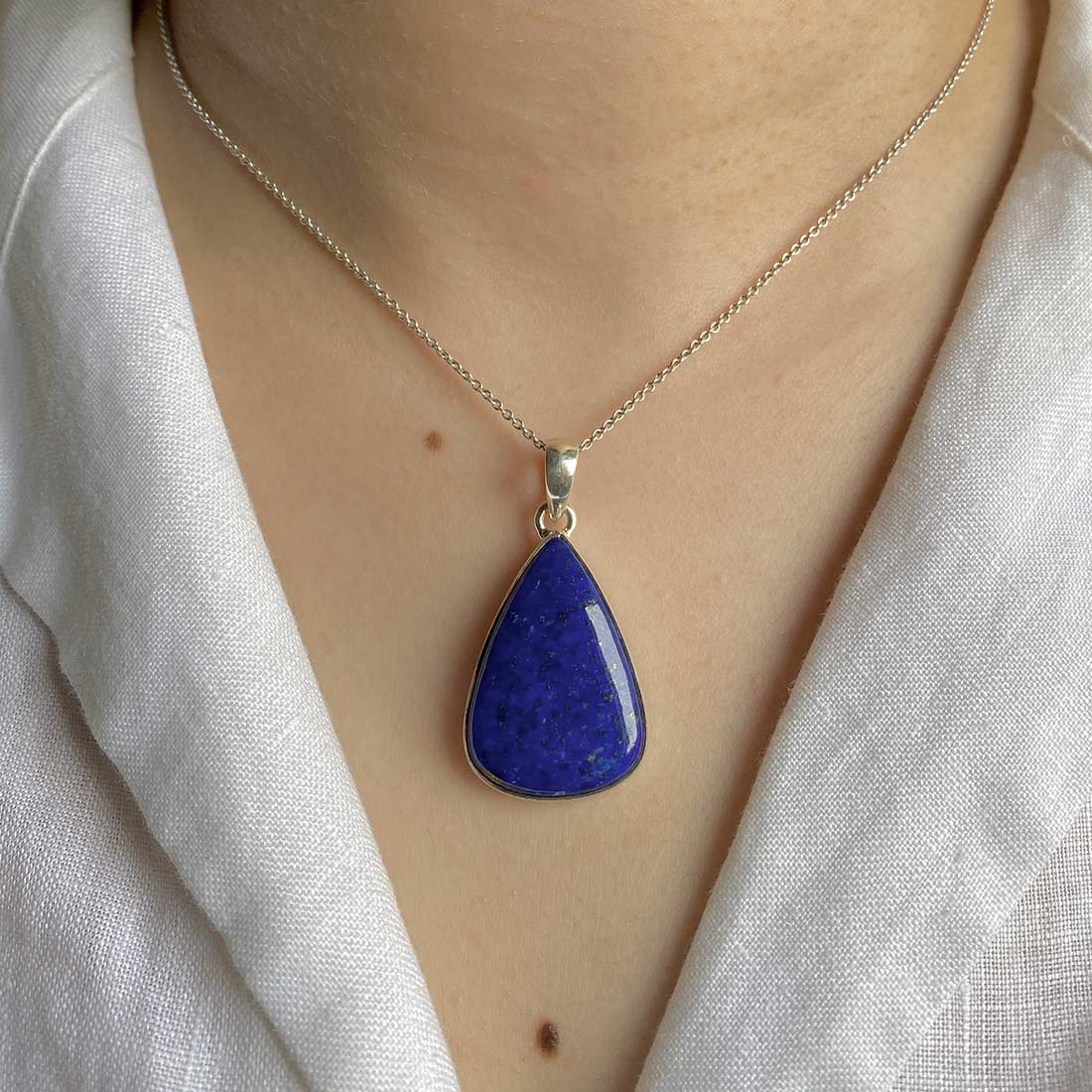 Premium Lapis Statement Pendant - Elegant Blue Jewelry