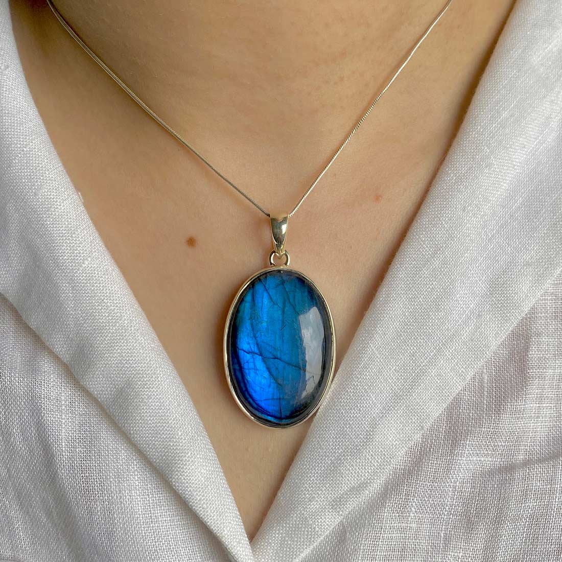 Premium Labradorite Transformation Pendant - LBD-P-18