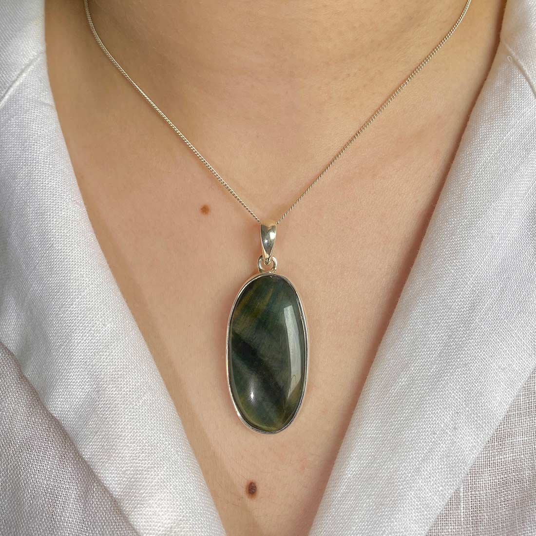 Premium Blue Tiger Eye Pendant - Ultimate Confidence Booster